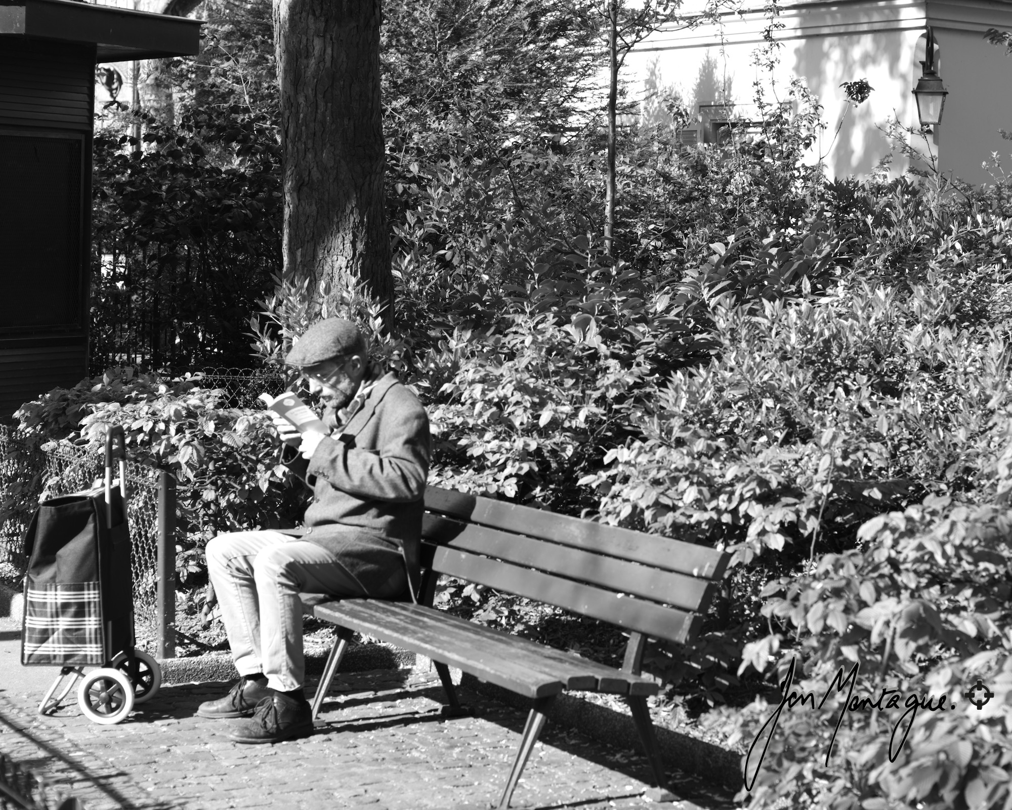 Reading, Square Rictus, Paris