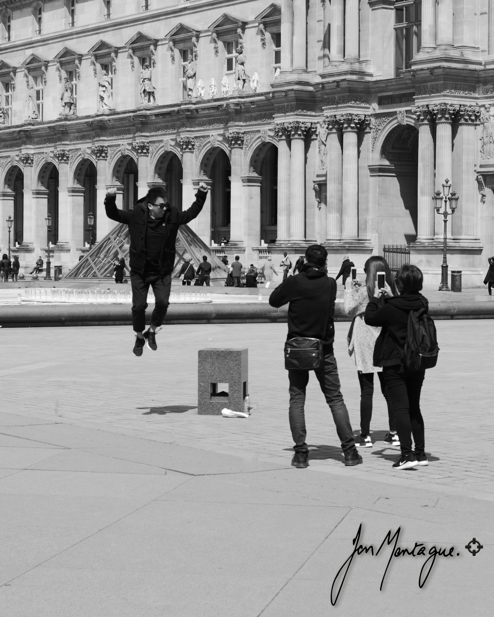 "Jump" at the Louvre